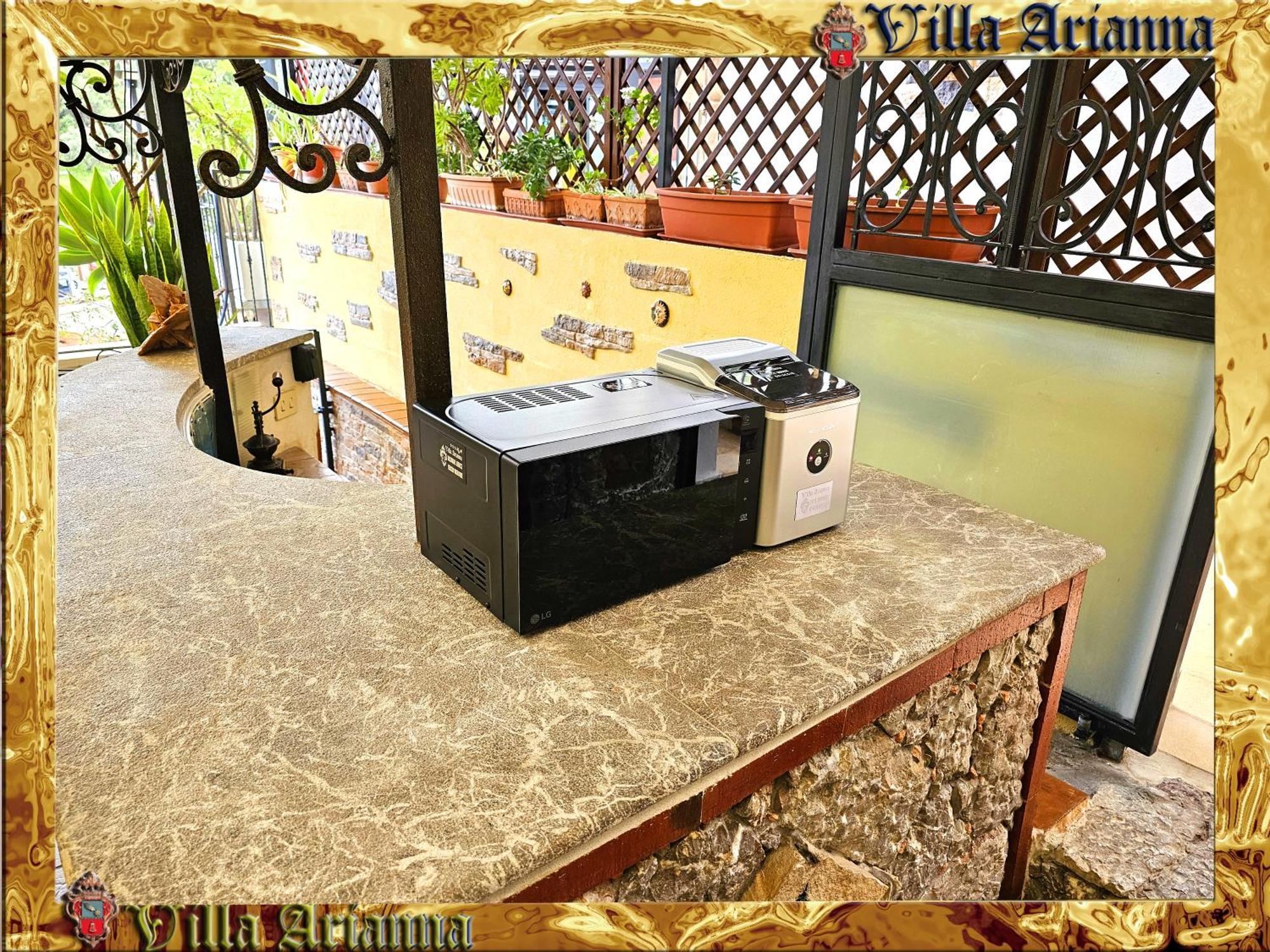 Villa Arianna B&B ตาออร์มินา ภายนอก รูปภาพ