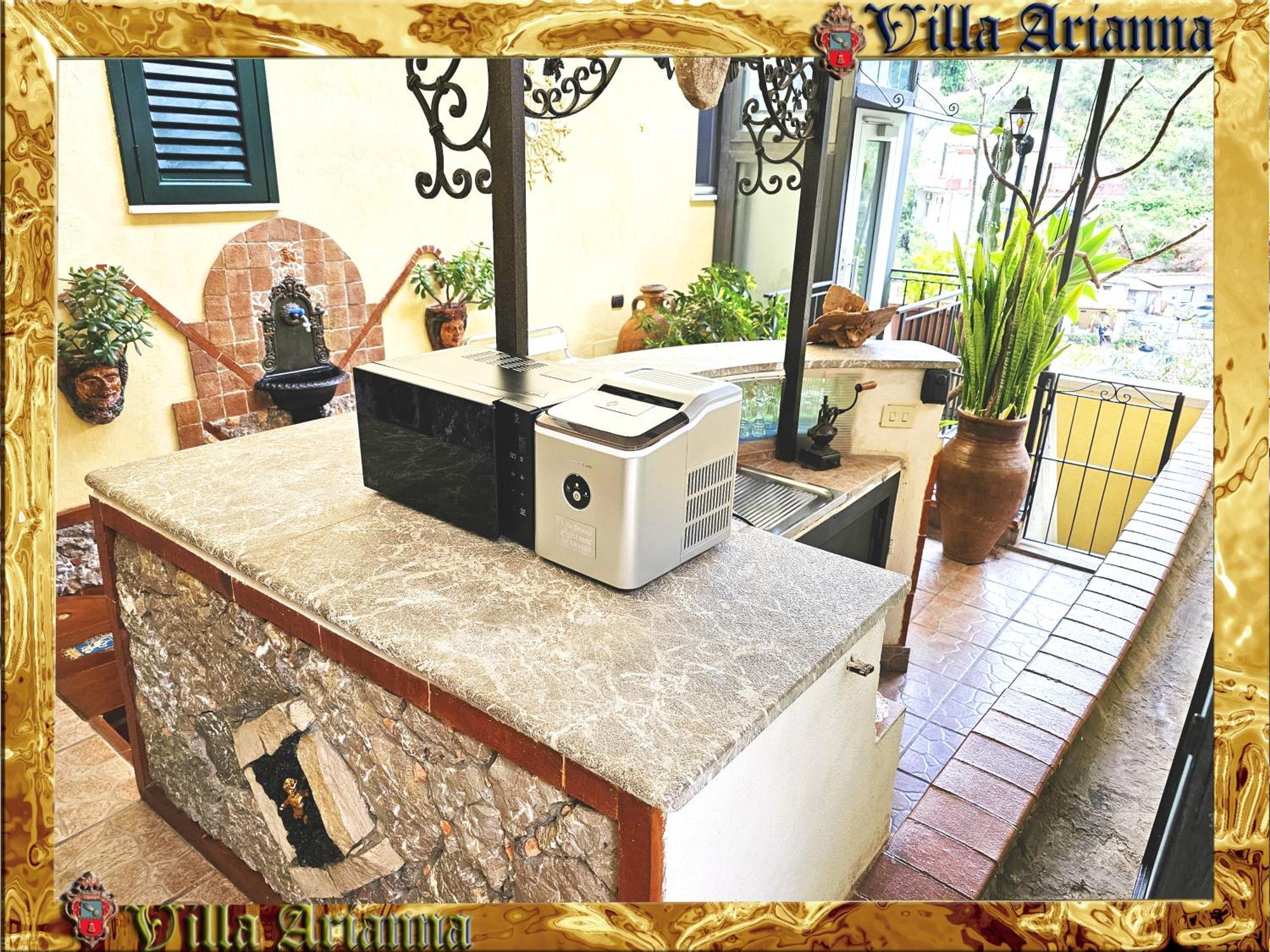 Villa Arianna B&B ตาออร์มินา ภายนอก รูปภาพ